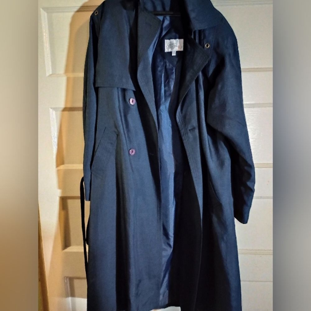 Coat collectibles 12 ladies long coat, lightweight, Navy